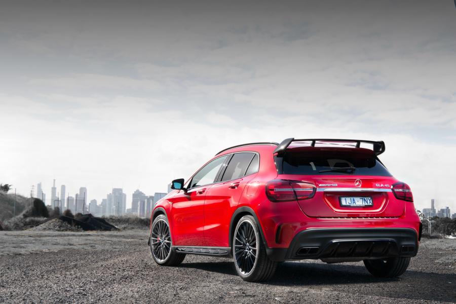  Mercedes-AMG GLA45 4Matic 2017 года  (AU) (фото 10 из 26)